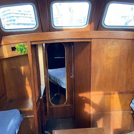Fantastic Sailing Boat To Sleep In Barcelona Exterior foto